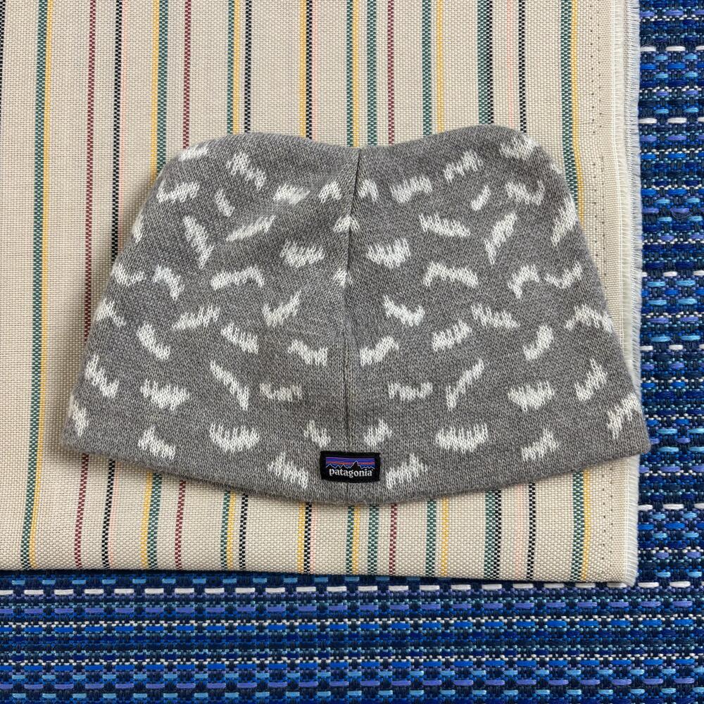 Patagonia Hat Beanie Baby Girls 0-6 Months Gray Reversible Owl Knit Winter